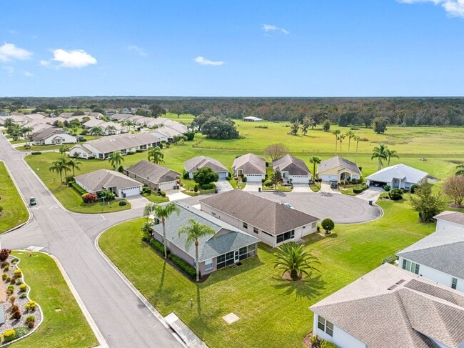 Building Photo - 3063 Westmoreland Dr