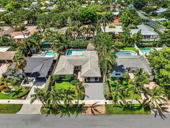 Building Photo - 1786 NE 21st St