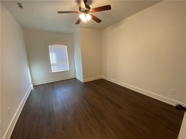 Building Photo - 2618 N Ward Dr