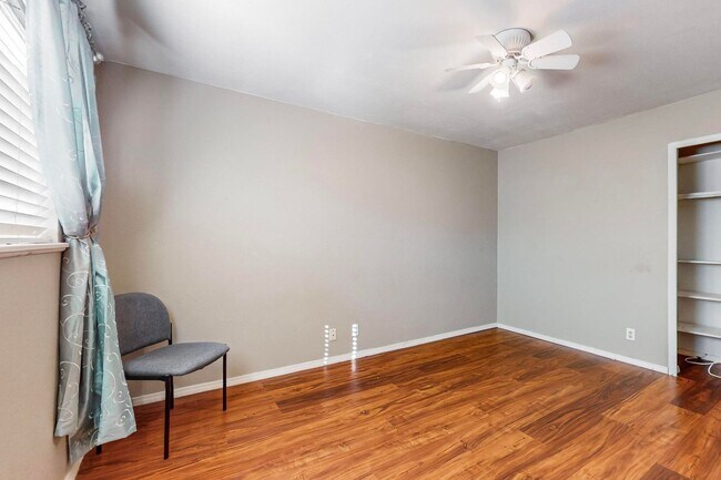 Building Photo - LOMAS/JUAN TABO 3 Bedroom 2 Bath 1/CG