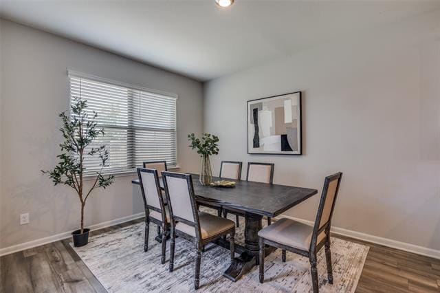 Building Photo - 304 Aceves Ct