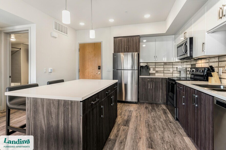 Building Photo - 100 River Park Dr