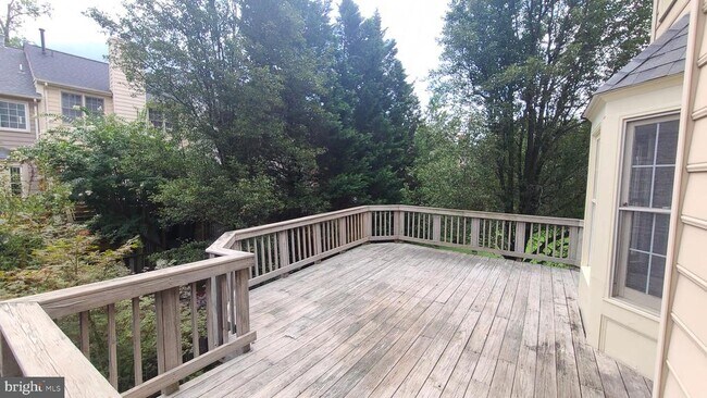 Building Photo - 20346 Brentmeade Terrace