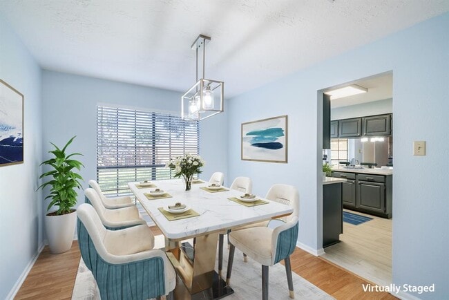 Building Photo - 4330 Heathfield Dr