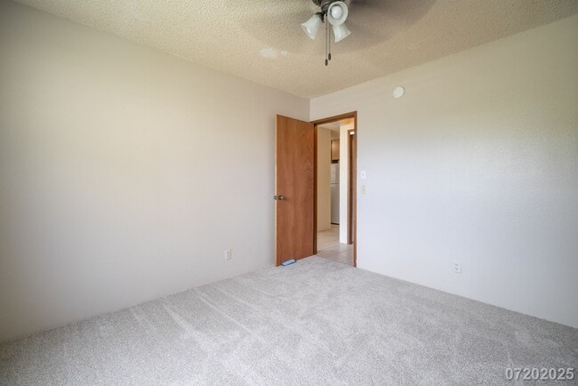 Building Photo - 1bd/1ba/1pkg Condominium in Koolau Vista |...