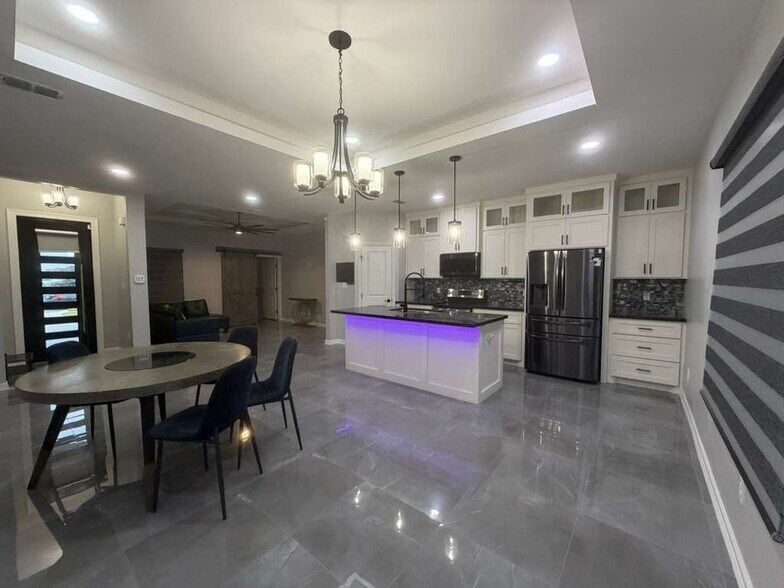 Building Photo - 3507 S Elevation Dr