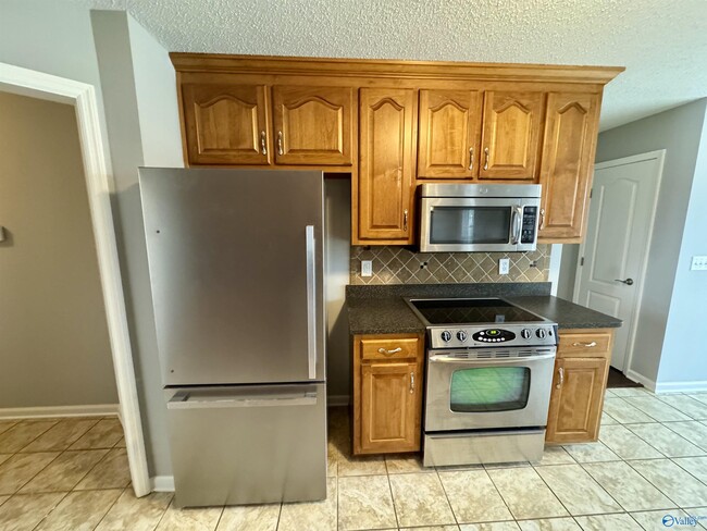 Building Photo - 14606 Eva Cir