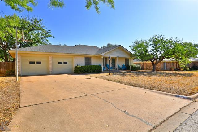 Building Photo - 2810 Arrowhead Dr