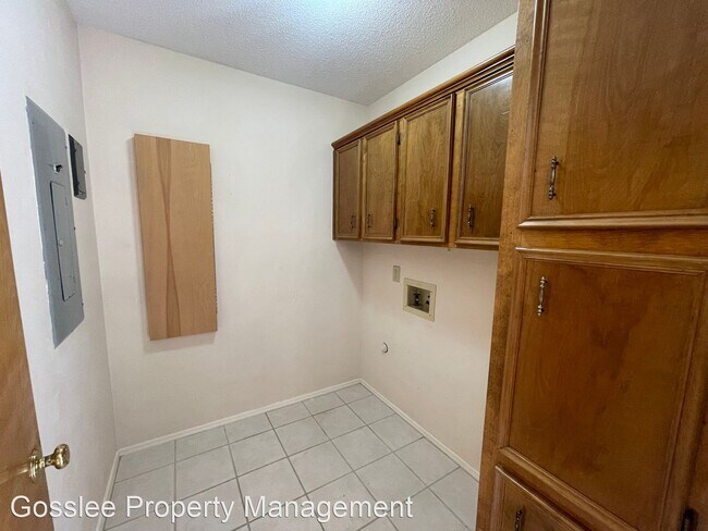 Building Photo - 2 br, 2 bath House - 8923 Glenmora Drive