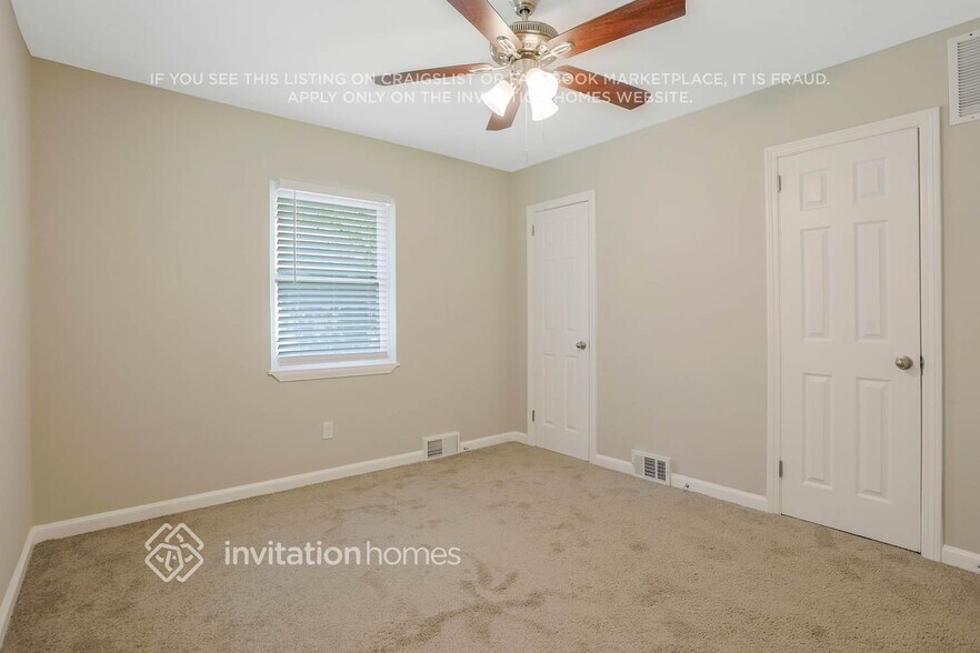 Building Photo - 3389 Lark Ln
