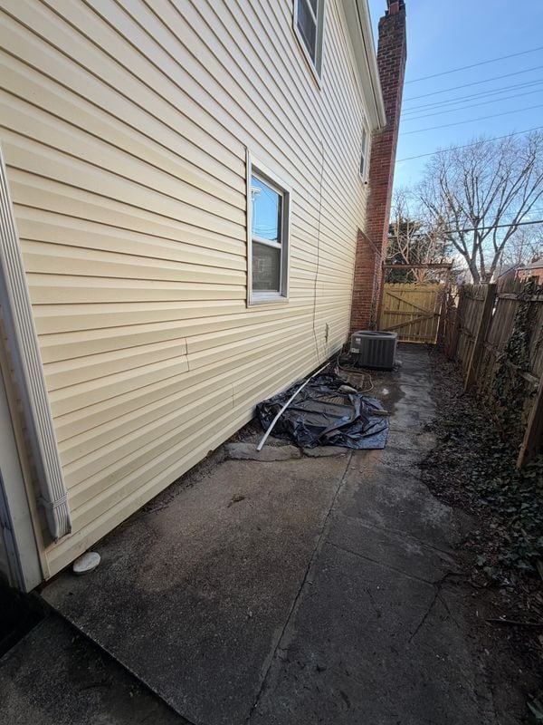 Building Photo - 301 S Fillmore St