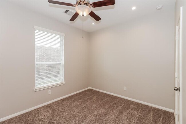 Building Photo - 20126 Galena Falls Dr