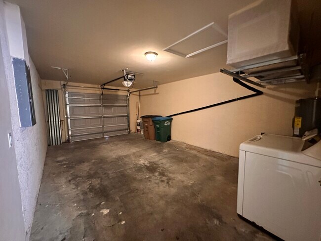 Building Photo - 280 SW 3rd Terrace