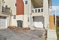 Building Photo - 209 Locust St