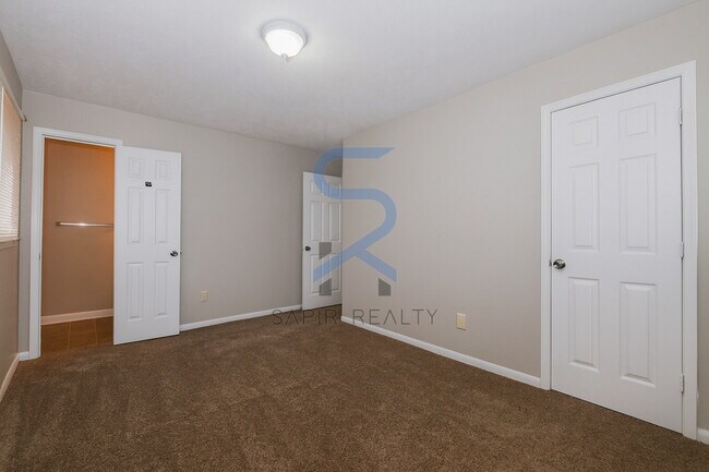 Building Photo - Move in before December 31st and get $100 OFF your rent for the first 3 months — PLUS a $250 Amaz...