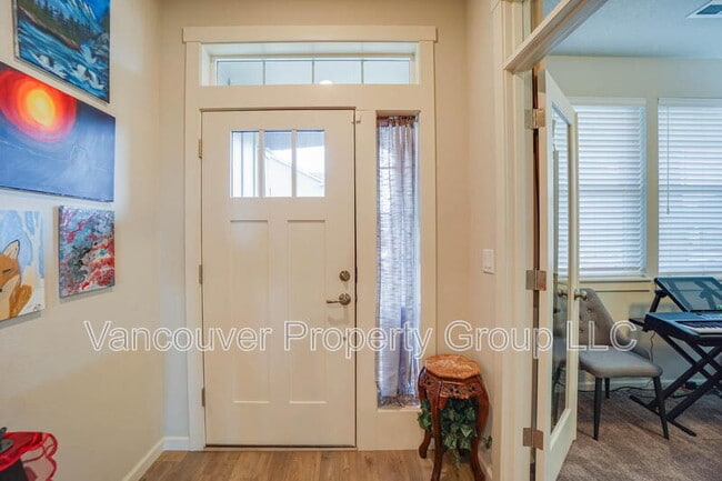 Building Photo - 11812 NE 137th Ave