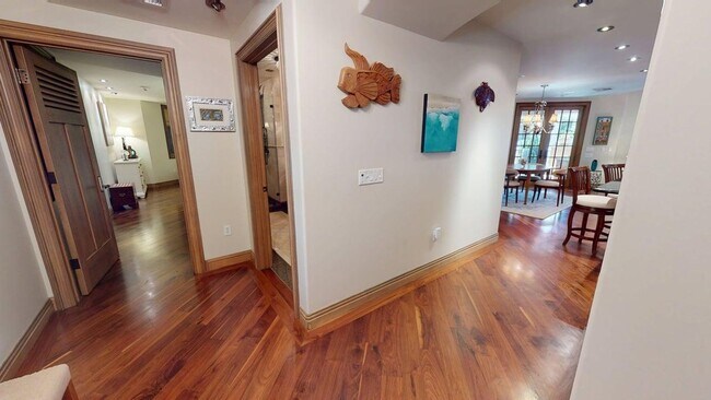 Building Photo - Luxury Coronado Condo in Regatta Bay