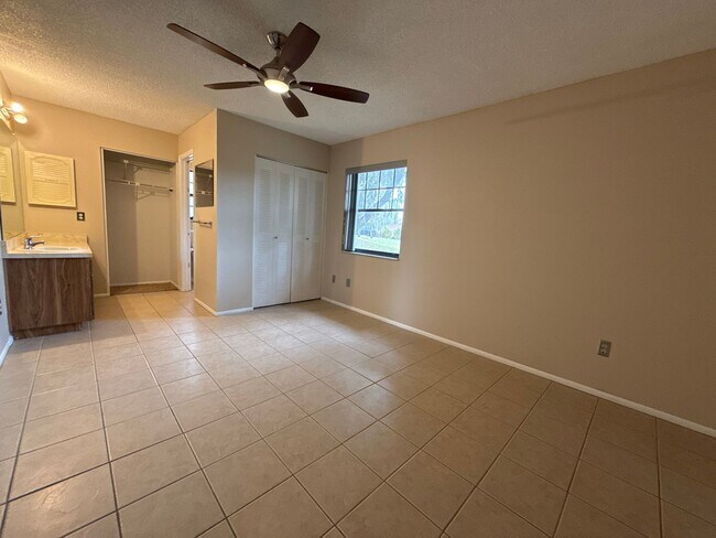 Building Photo - *** NOT  available for show until MID APRIL ***Easy Maintenance 2 Bedroom 2 Bath!