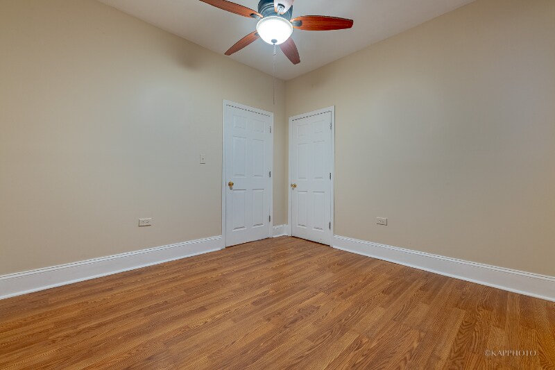 Building Photo - 6819 S Ridgeland Ave