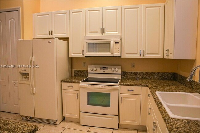 Building Photo - 3488 NE 1st St