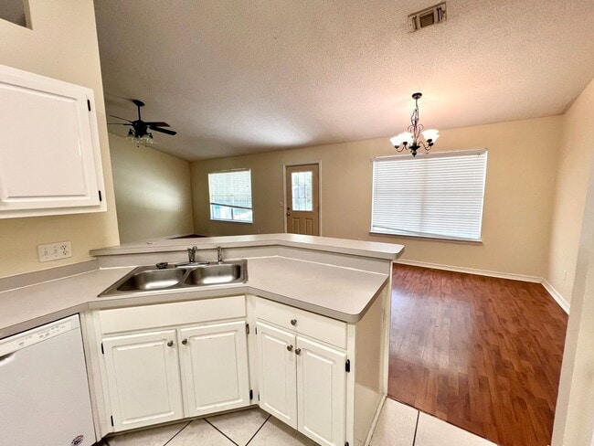 Building Photo - 7350 Copter Ln