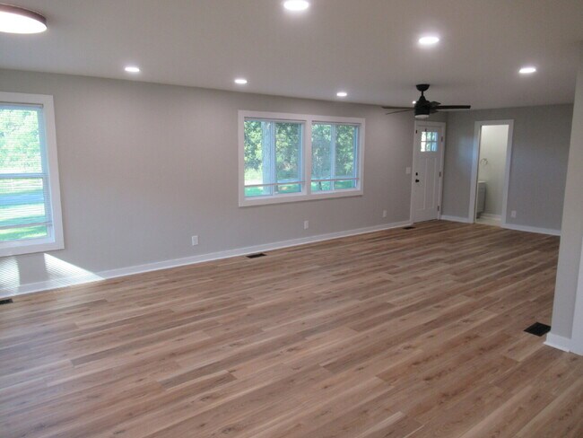 Building Photo - Spacious, Move-In Ready Rental with Modern Updates on the West Side of Lincolnton!