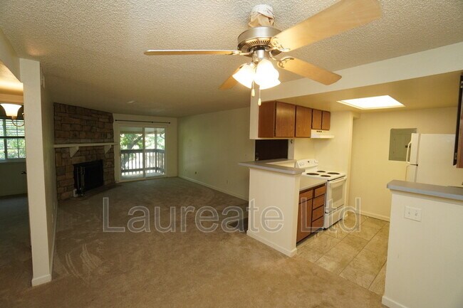 Building Photo - 1836 S Pitkin Cir