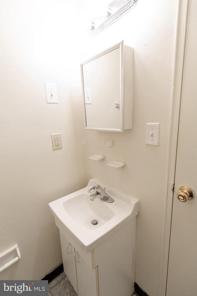 Building Photo - 2311 Spruce St