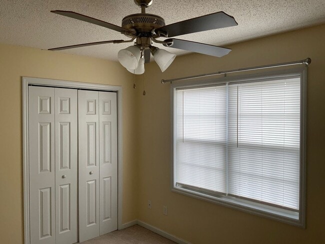 Building Photo - Two Bedroom Two and Half Bathroom Townhome located in Cornerstone Village