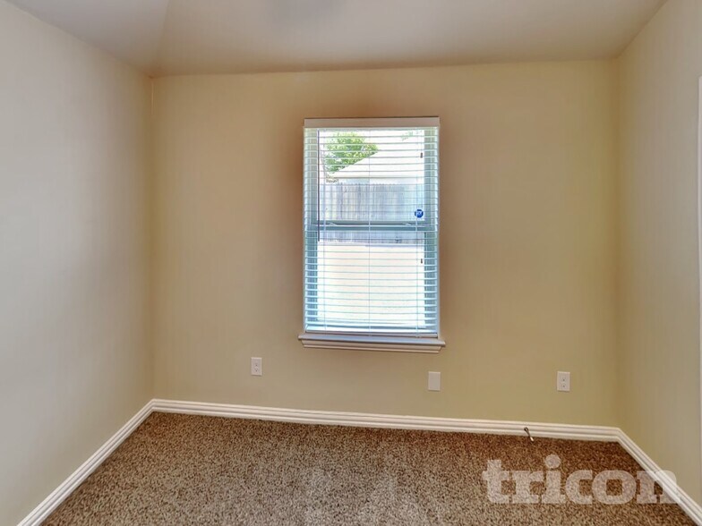 Building Photo - 8405 Weeping Cherry Ln