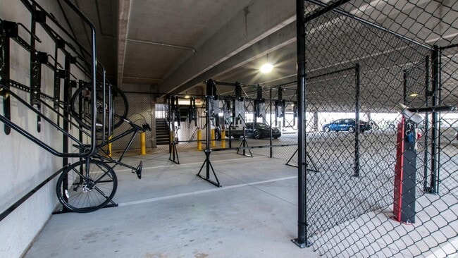 Building Photo - 2000 2nd Ave S