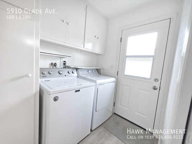 Building Photo - 5910 Glade Ave