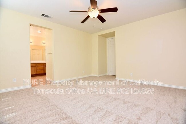 Building Photo - 28855 Chatham Ln
