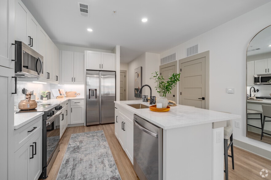 B3A 2BR, 2BA - 1,096SF - Kitchen - Ellison Cool Springs