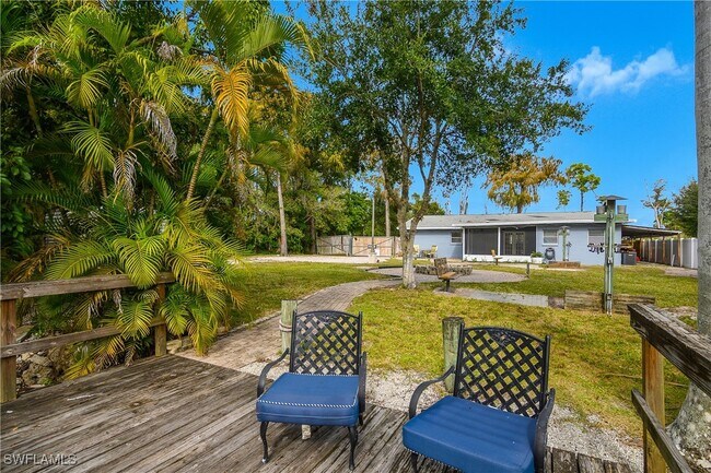 Building Photo - 48 Republic Dr