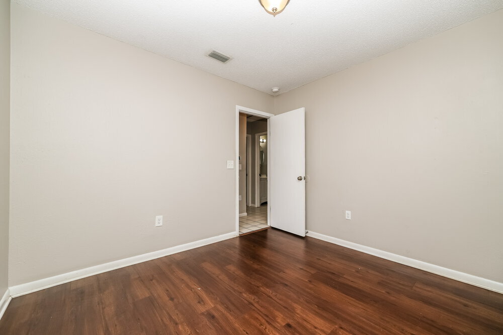 Building Photo - 6906 El Centro Ct