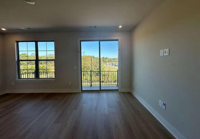 Building Photo - 2615 Wilkinson Pike