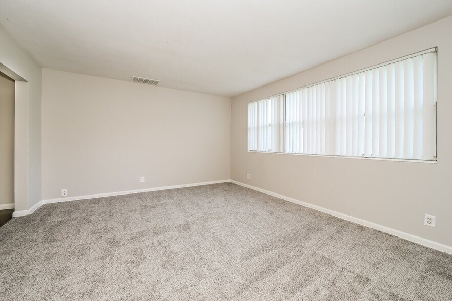 Building Photo - 3942 Barmer Dr