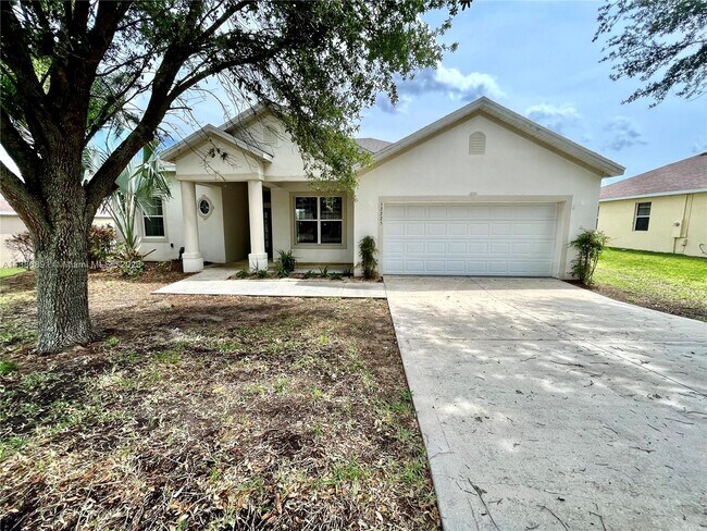 Building Photo - 12225 Still Meadow Dr