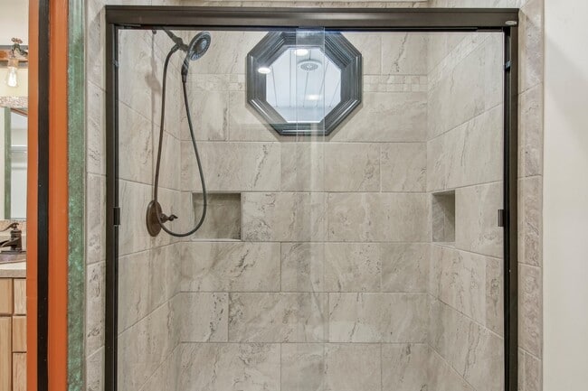 Building Photo - 11 Timothy Ln