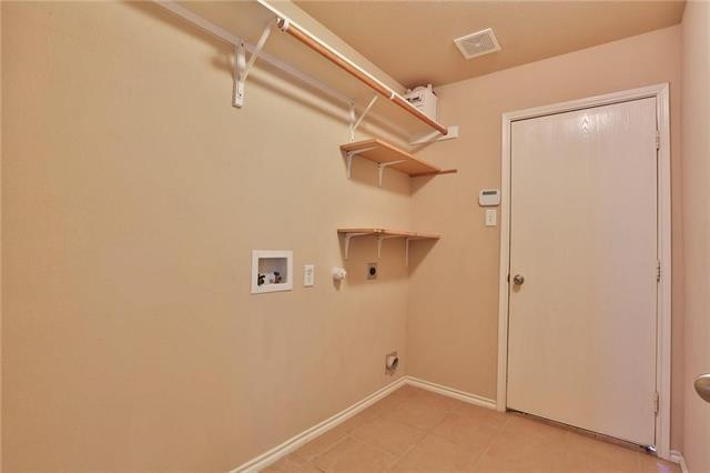 Building Photo - 2012 Meadow View Dr