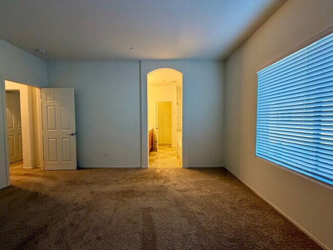 Building Photo - 3 BED 2.5 BATH 2 CAR GARAGE SINGLE FAMILY HOME W/ LOFT, BACKYARD & COMMUNITY POOL, SPA, PLAYGROUN...