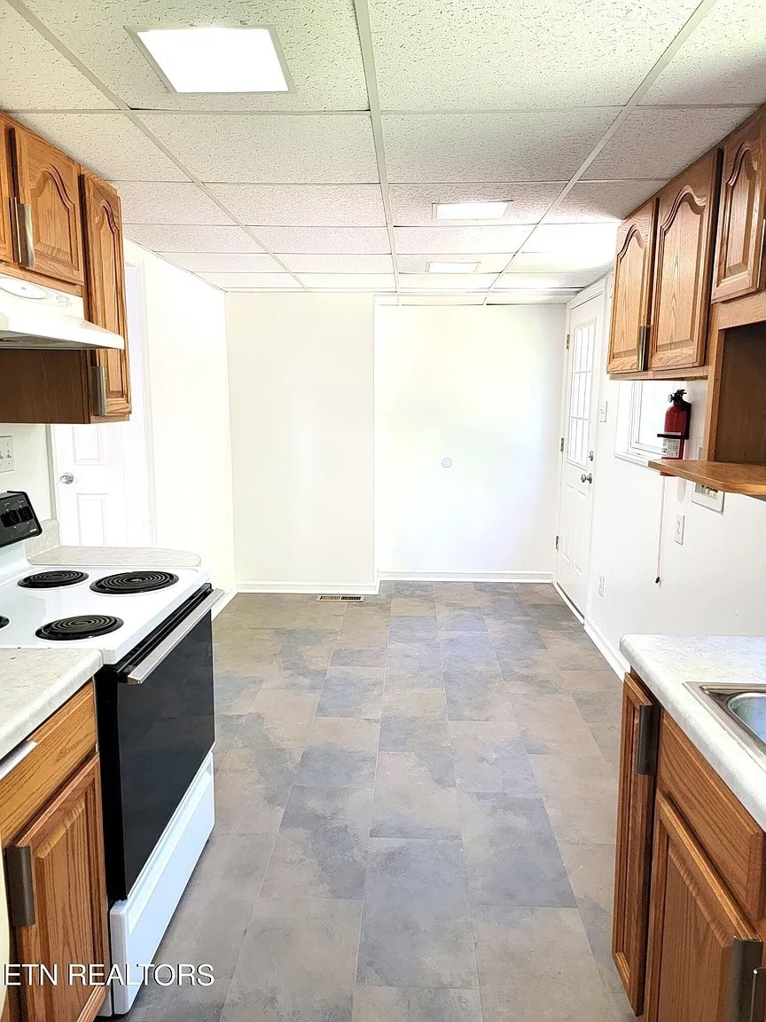 Building Photo - 111 Hoyt Ln