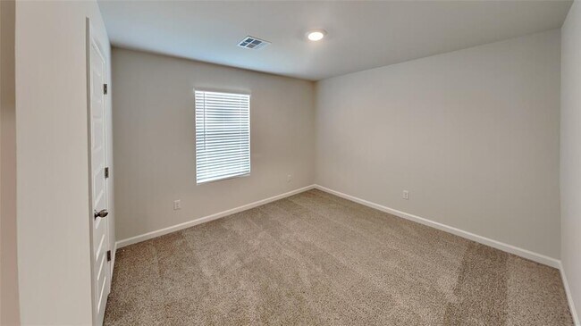 Building Photo - 16209 Cherokee Trl
