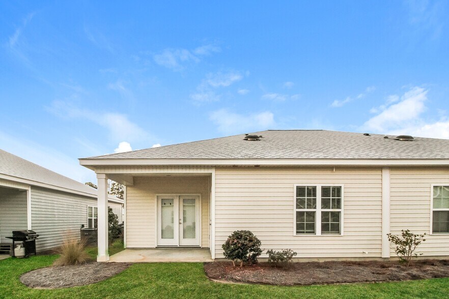 Building Photo - 60 Highland Forest Cir