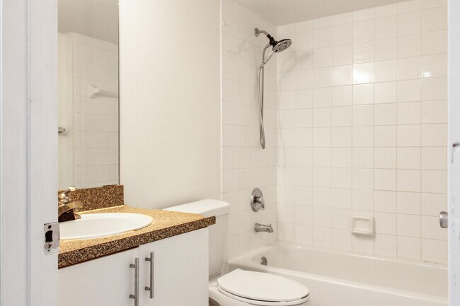 Building Photo - 5065 Wiles Rd