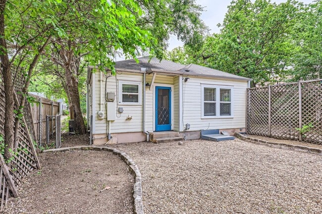 Building Photo - 3002 Lafayette Ave