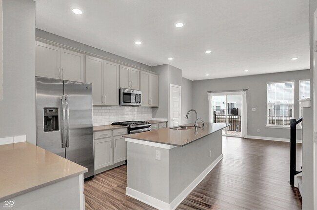 Building Photo - 3517 Buckner Dr