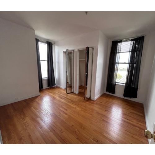Building Photo - 483 Beacon St