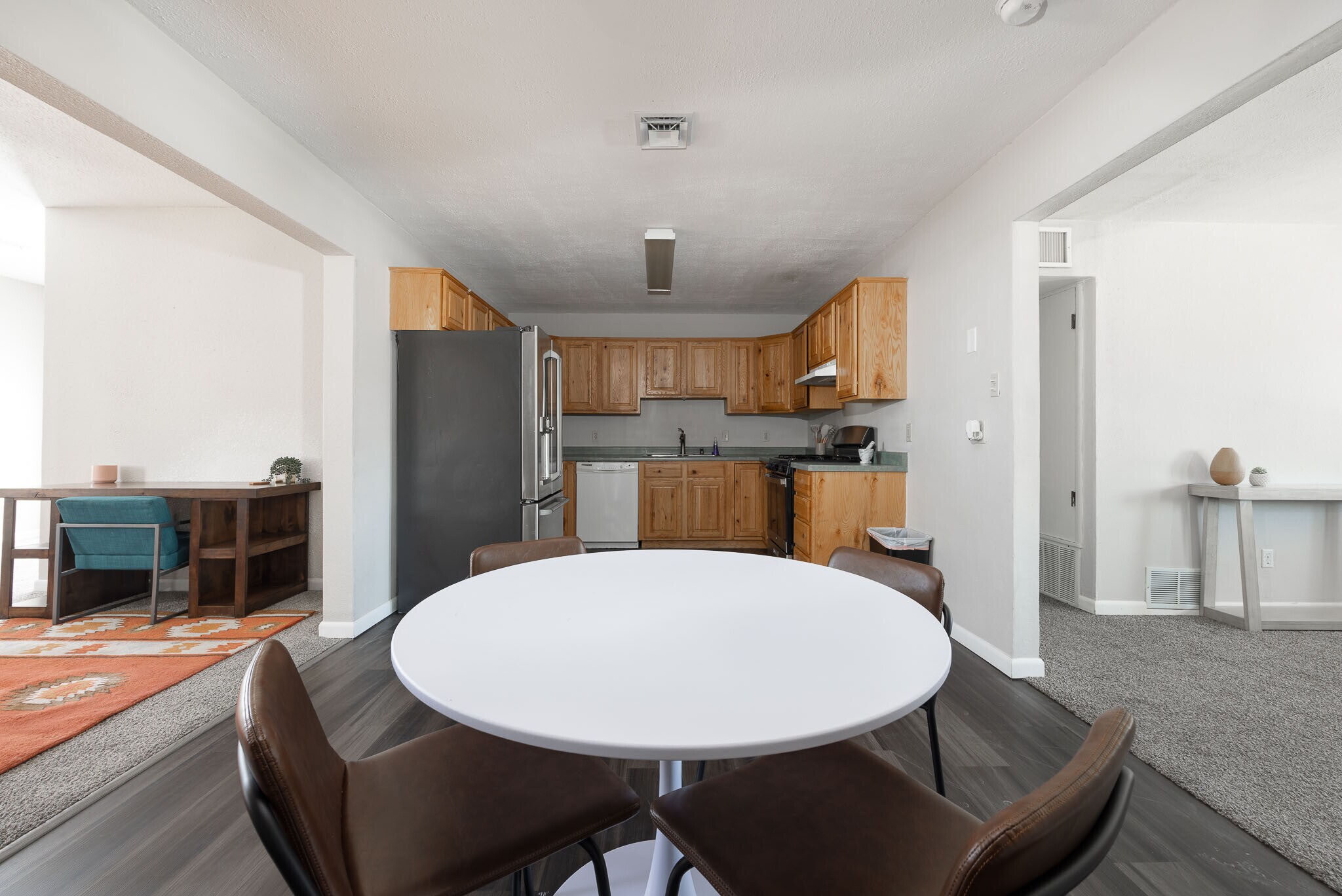 Building Photo - 3708 Sierra Vista Dr